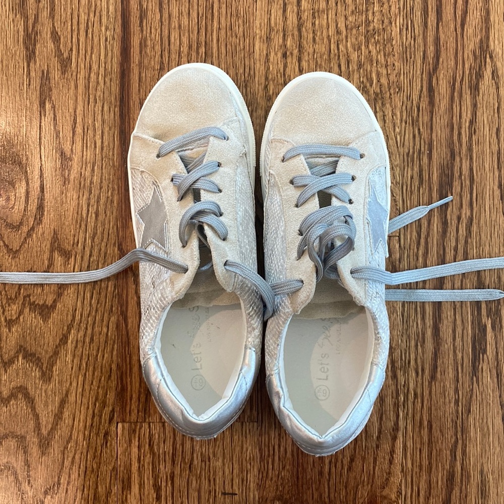 Let’s See Style Los Angeles Sneakers